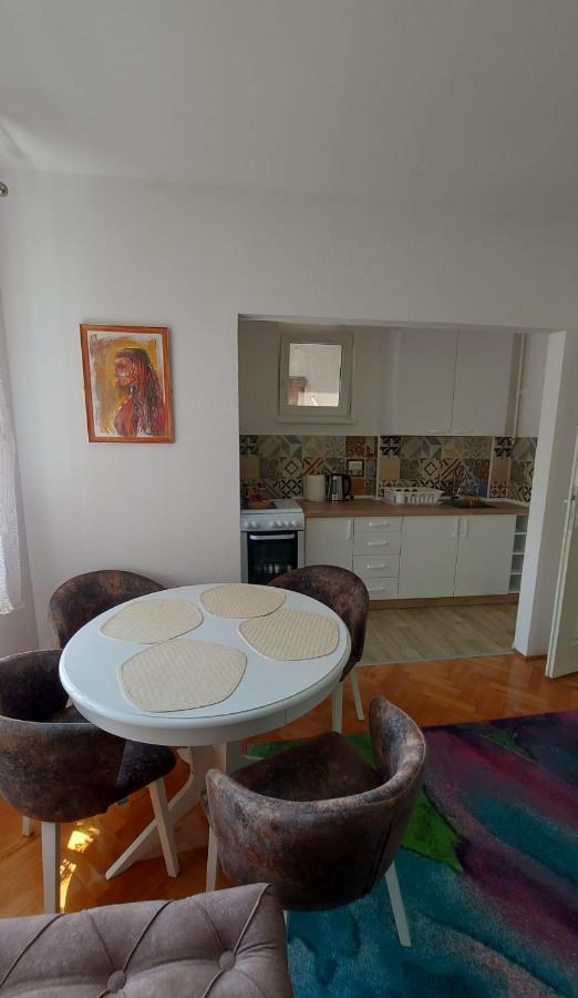Apartman Milica Vârşeţ Exterior foto