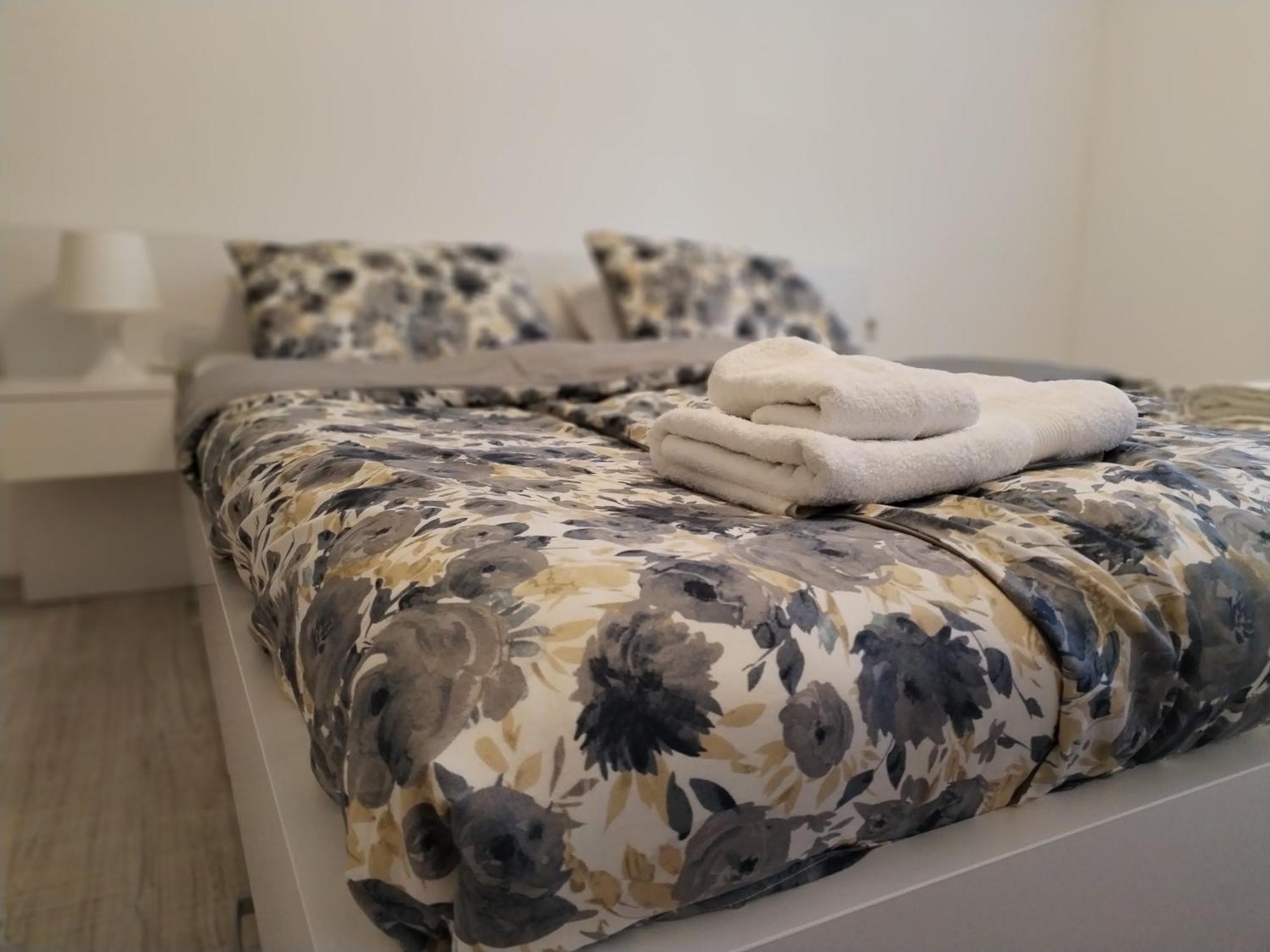 Apartman Milica Vârşeţ Exterior foto